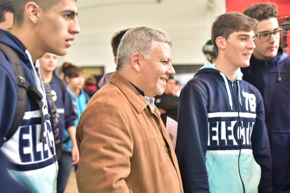 Benedetti sacó su equipo a la cancha