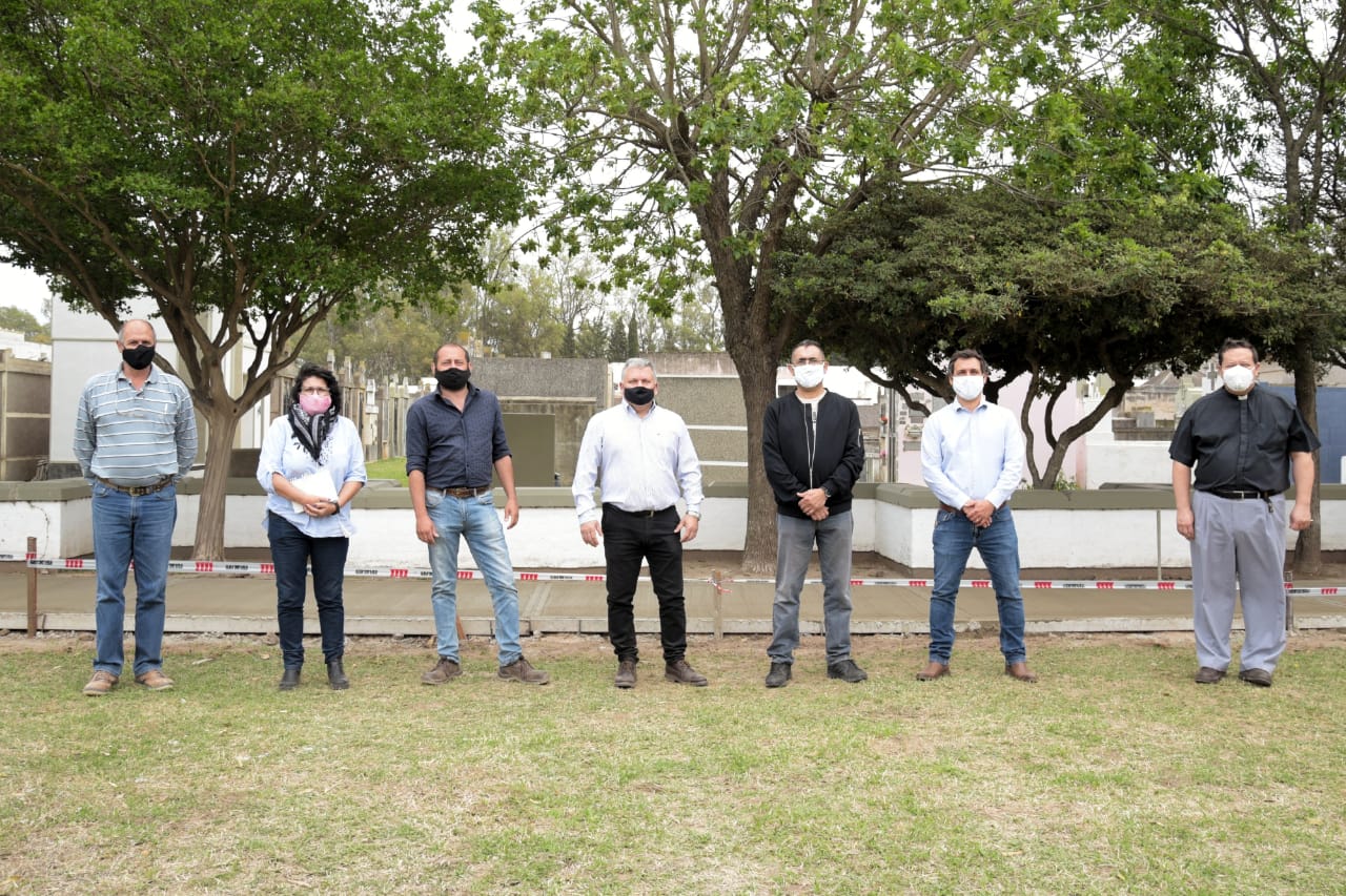 Arroyito: El intendente Gustavo Benedetti y el presidente del AMA Iván Rivarola, visitaron las mejoras en el cementerio municipal