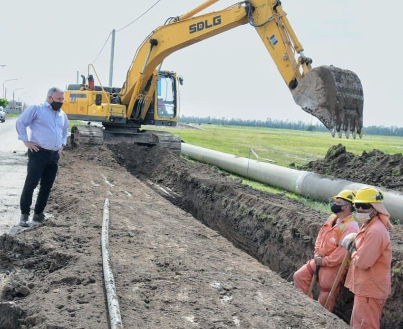 Arroyito: El Intendente supervisó la obra de cloacas