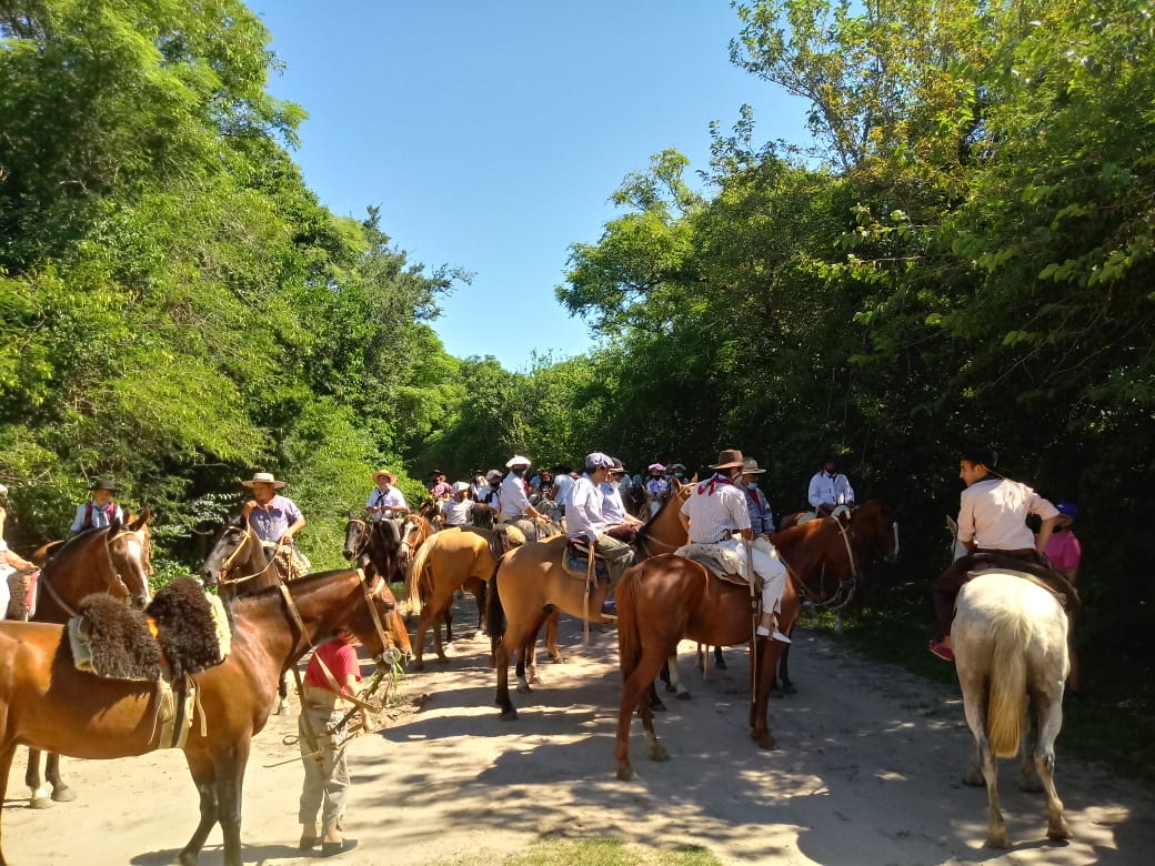 Arroyito: Cabalgata homenaje a hechos épicos de nuestra historia nacional