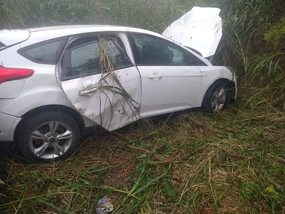 Río Primero: Un auto despistó y terminó en la banquina