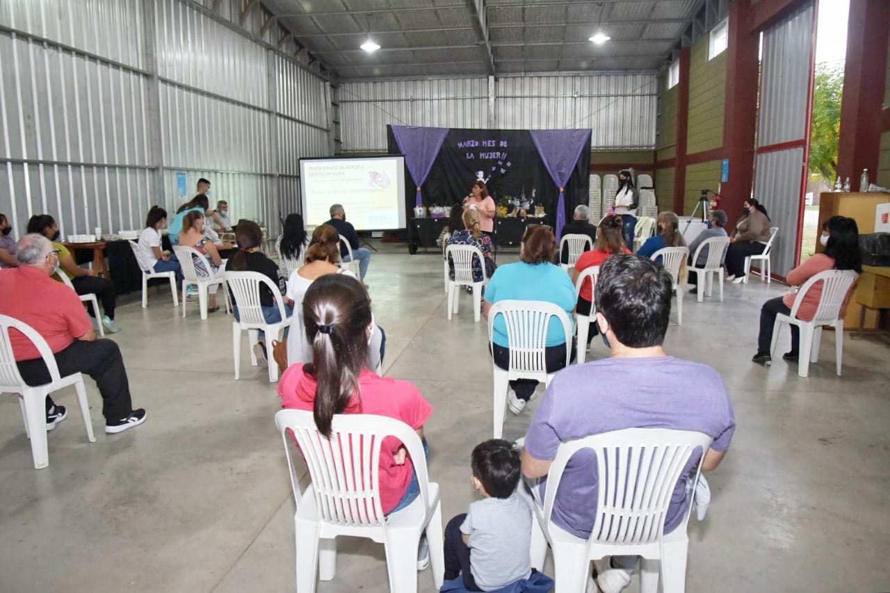 La Curva: Jornada de revalorización del Rol de la Mujer